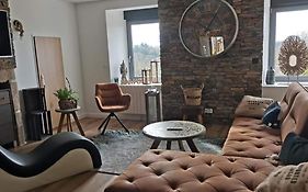 Loft 100M2 Neuf Entierement Equipee